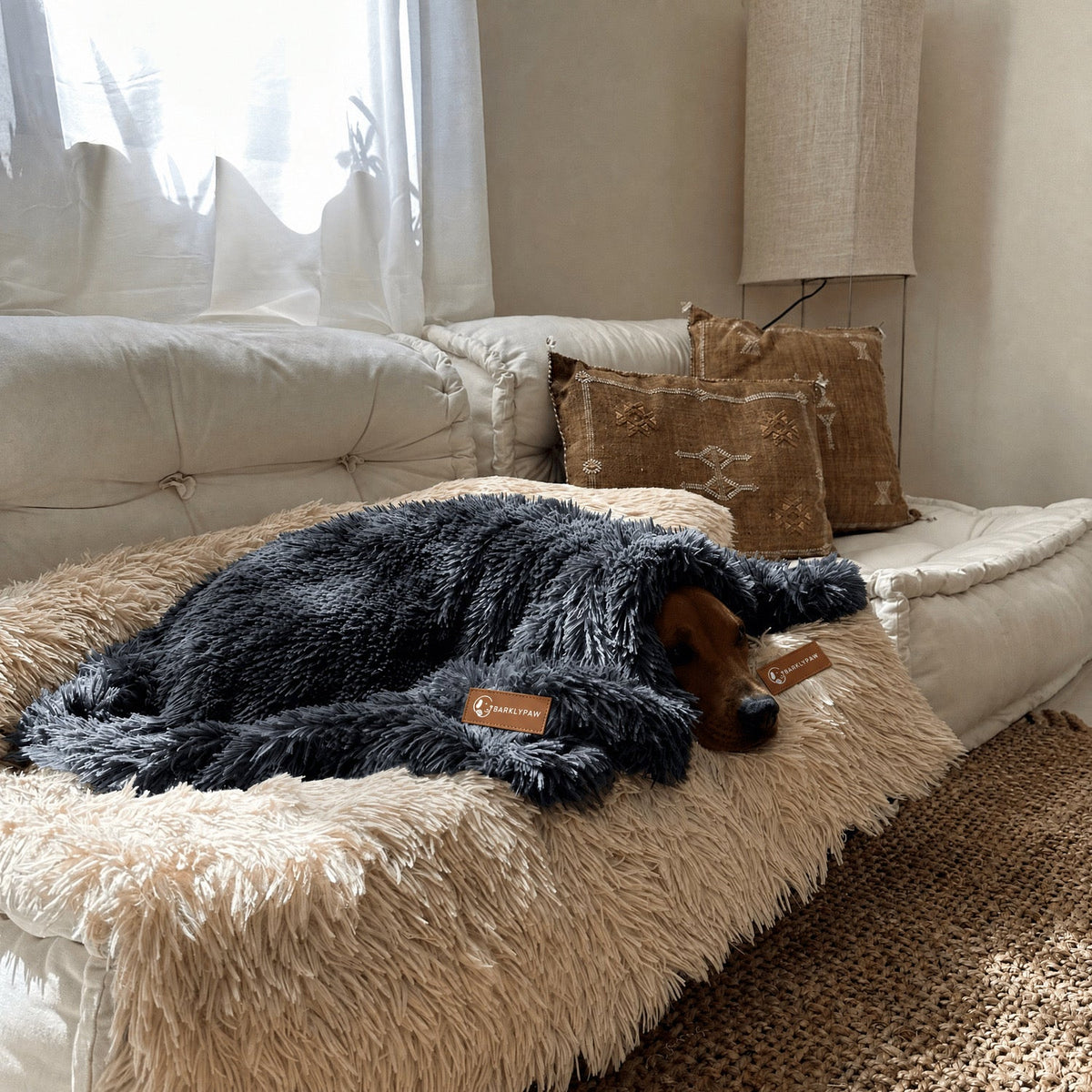 Calming faux-fur blanket for dogs